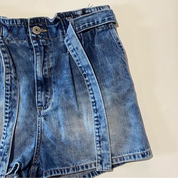 STS Blue Tie Front Paper Bag Waist Intentional Faded Denim Shorts Women's Size27 - Picture 3 of 14